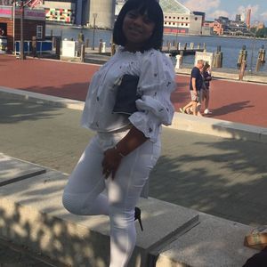 Meet your Posher, Marcia